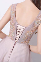 فستان سهرة للعودة إلى المنزل برقبة على شكل حرف V بطول متدرج من التول بدون أكمام PD093