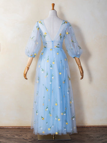 Vestido de fiesta de tul con escote en V, largo de encaje bordado