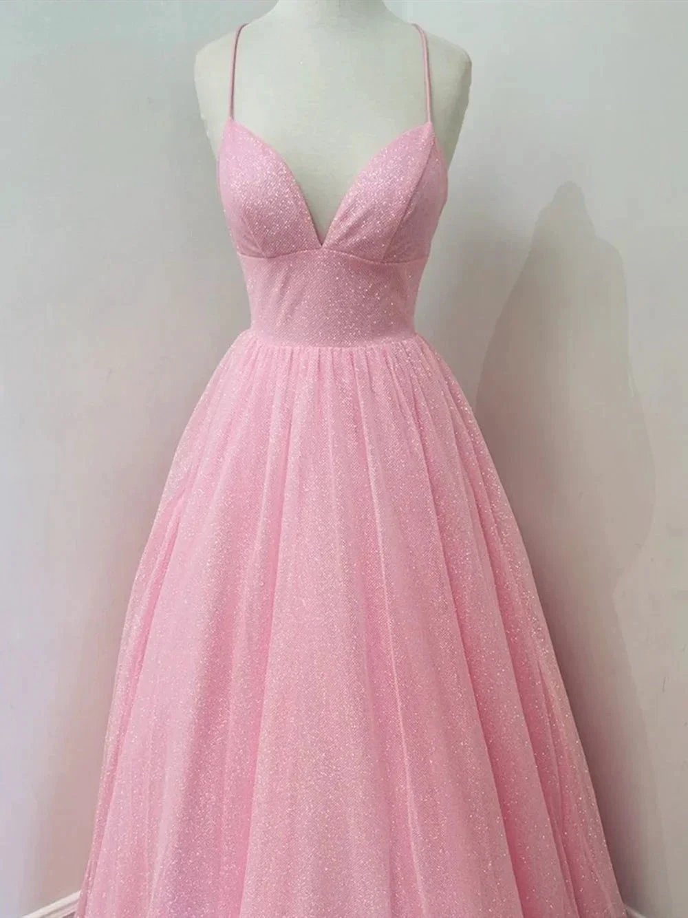 V-Ausschnitt rückenfreies rosa langes Ballkleid rückenfreies funkelndes rosa formelles Abschlusskleid