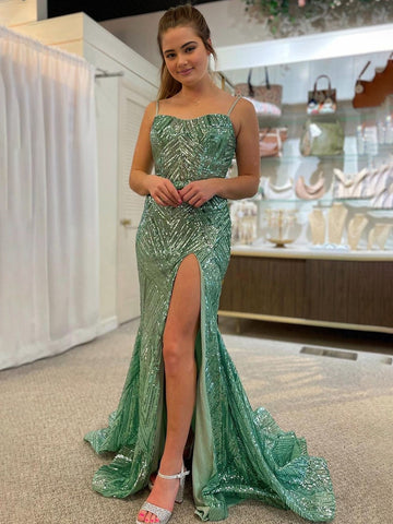Veilure | Grünes Meerjungfrau-Ballkleid mit Spaghettiträgern und Pailletten und Schlitz