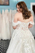 Vintage Off-the-shoulder Sleeveless A-Line Lace Wedding Gowns by misshow.com
