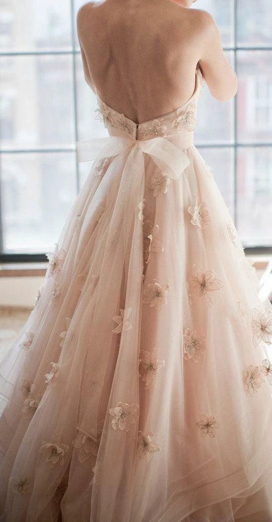 Vintage Strapless Sweetheart Neckline Flower Tulle Wedding Dress WD132 by pgmdress